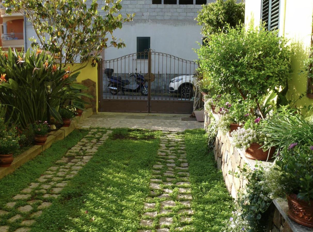 Lovely Flat In Northern Sardinia Valledoria  Ngoại thất bức ảnh